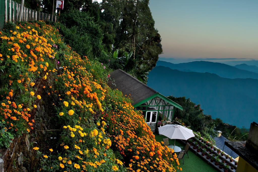 เซ็นทรัล เกลนอีเกิลส์ เฮอริเทจ รีสอร์ต Hotel ดาร์จีลิง ภายนอก รูปภาพ